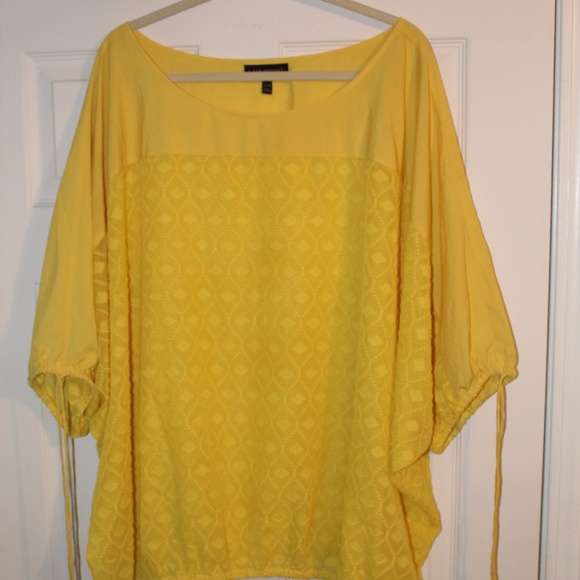 26/28 Lane Bryant Yellow Scoop Neck Blouse - Picture 1 of 8